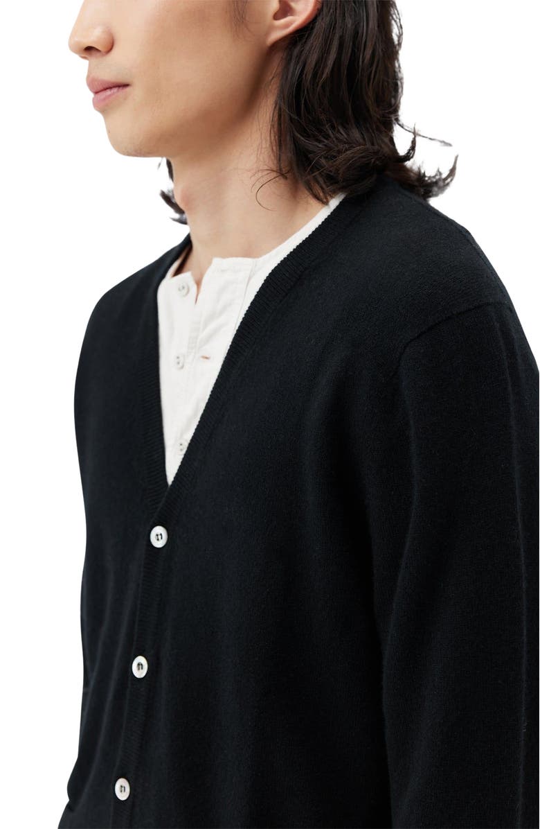 GOBI Mongolian Cashmere Essential Cashmere V-Neck Cardigan, Alternate, color, Black