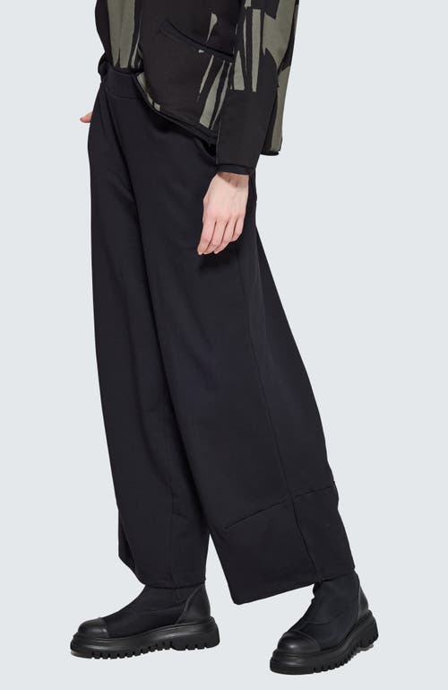 Luukaa Serenna Cropped Darted Pants In Black
