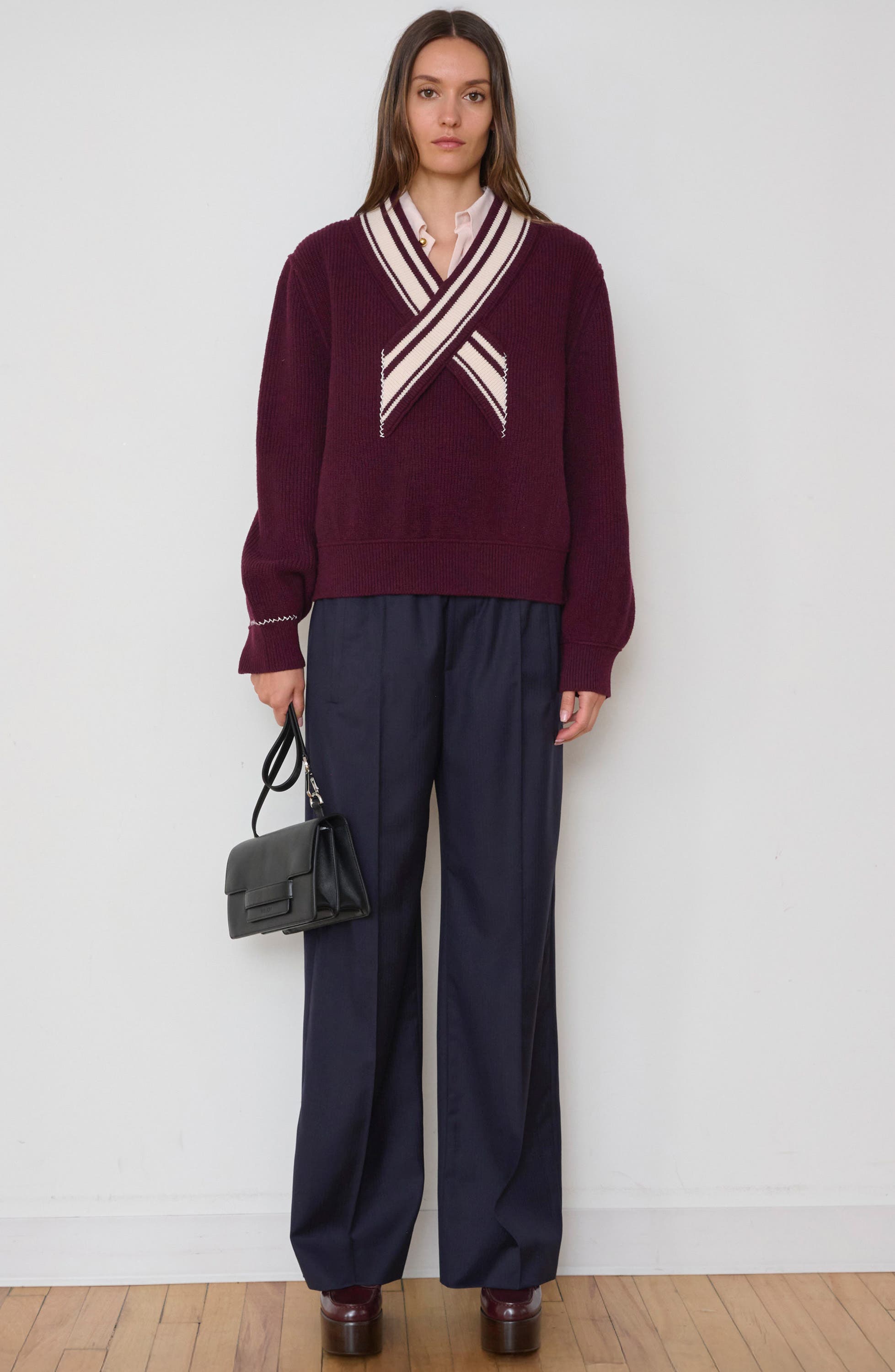 WE-AR4 The Accordion Leather Shoulder Bag, Alternate, color, Black