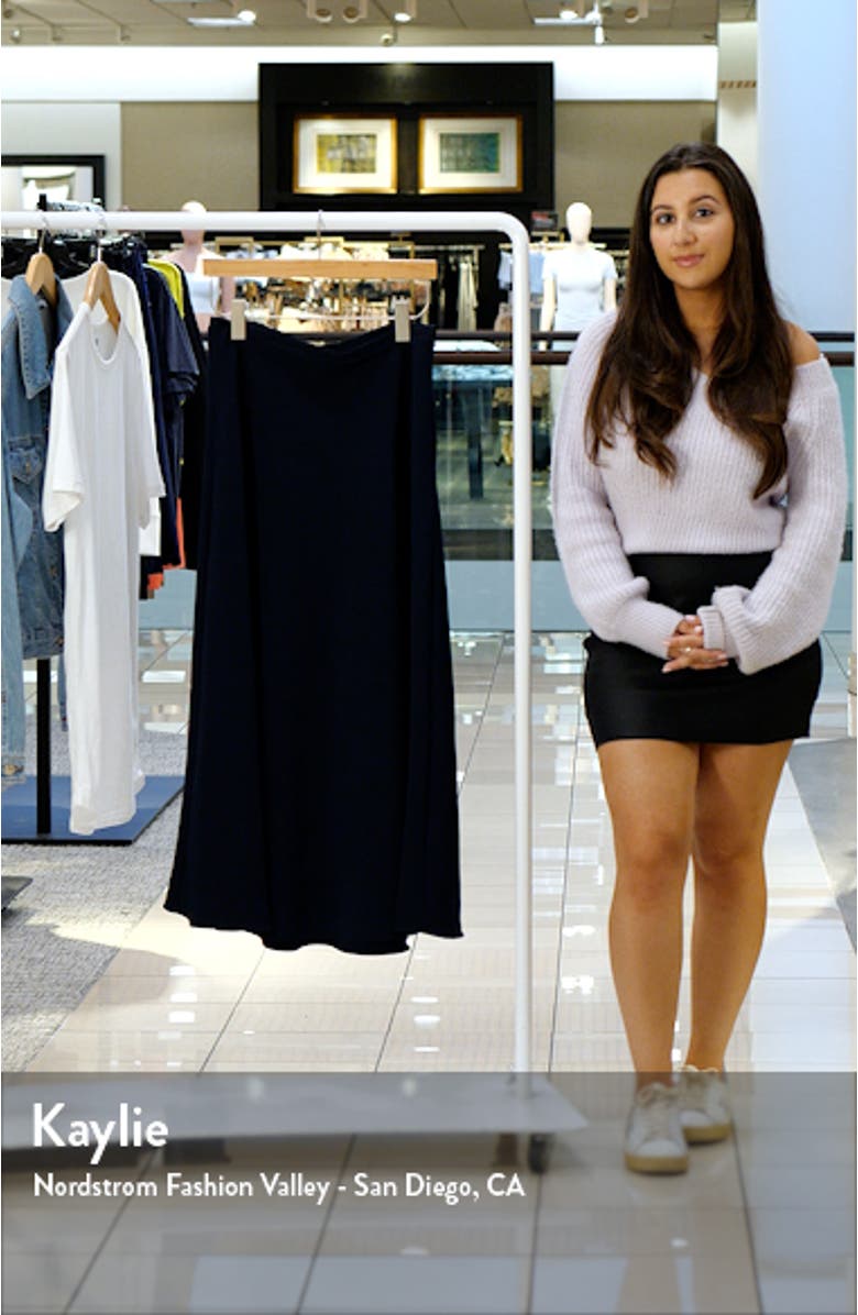 Maxi Skirt, sales video thumbnail