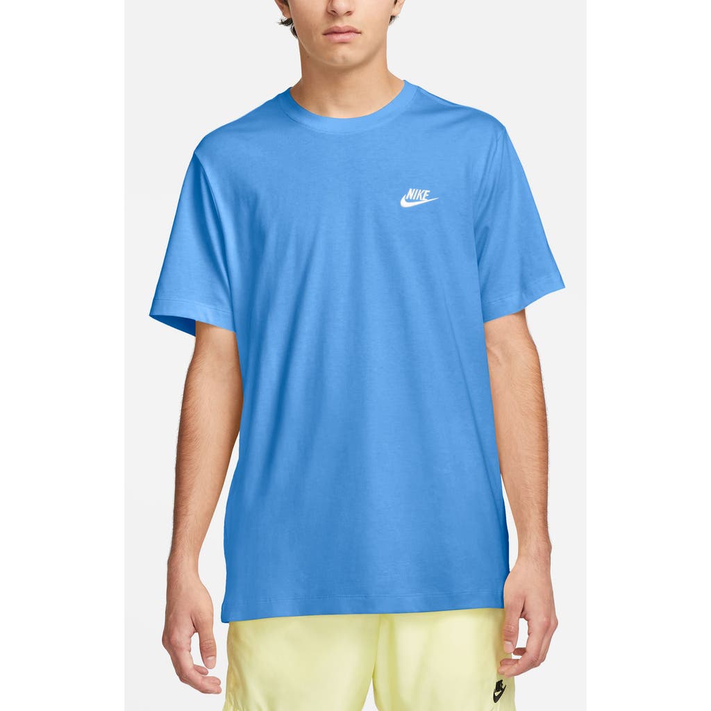 Nike Sportswear Club Crew Neck T-shirt In University Blue