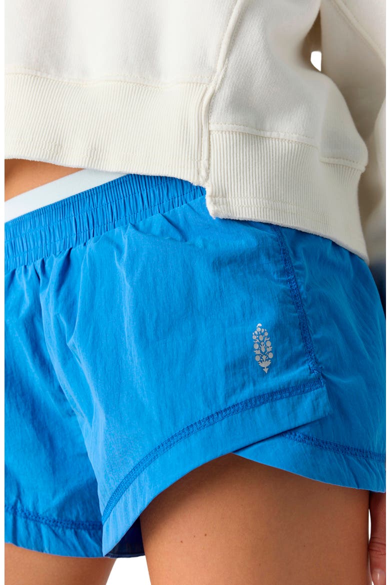 On the Go Performance Shorts, Alternate, color, LIGHT COBALT