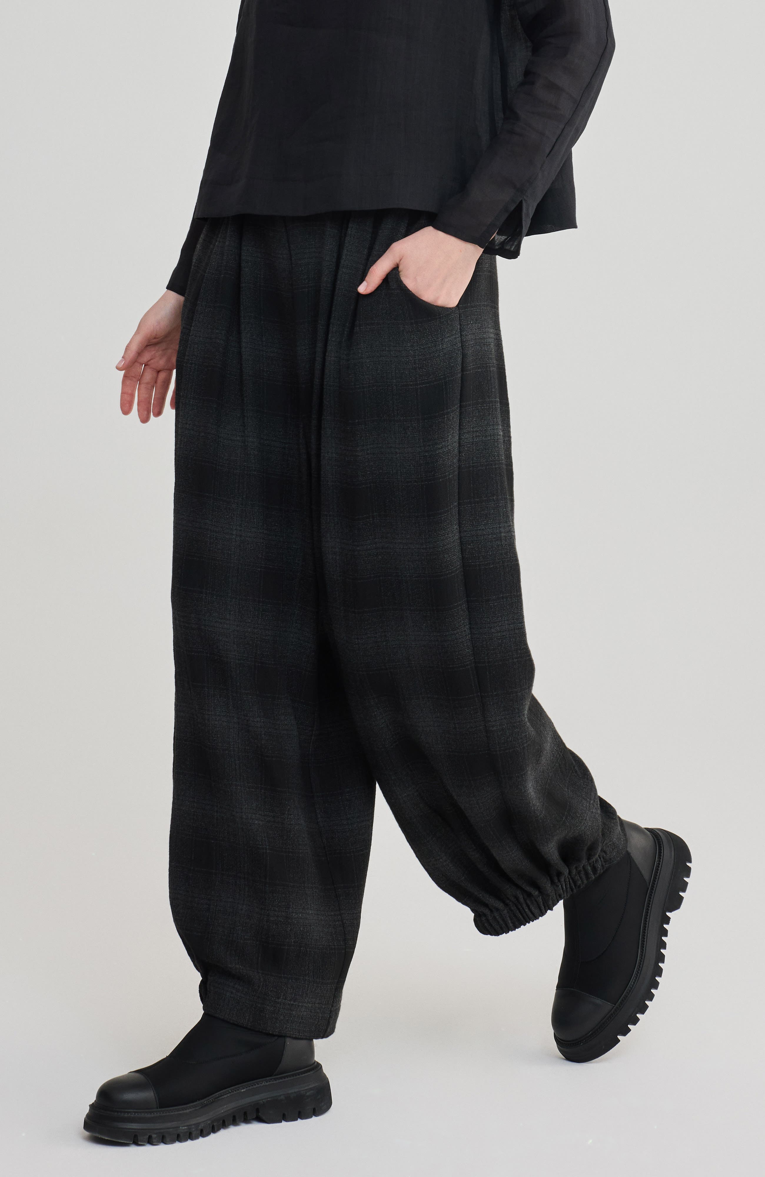 LUUKAA Mia Plaid Cocoon Pants (Women) | Nordstrom