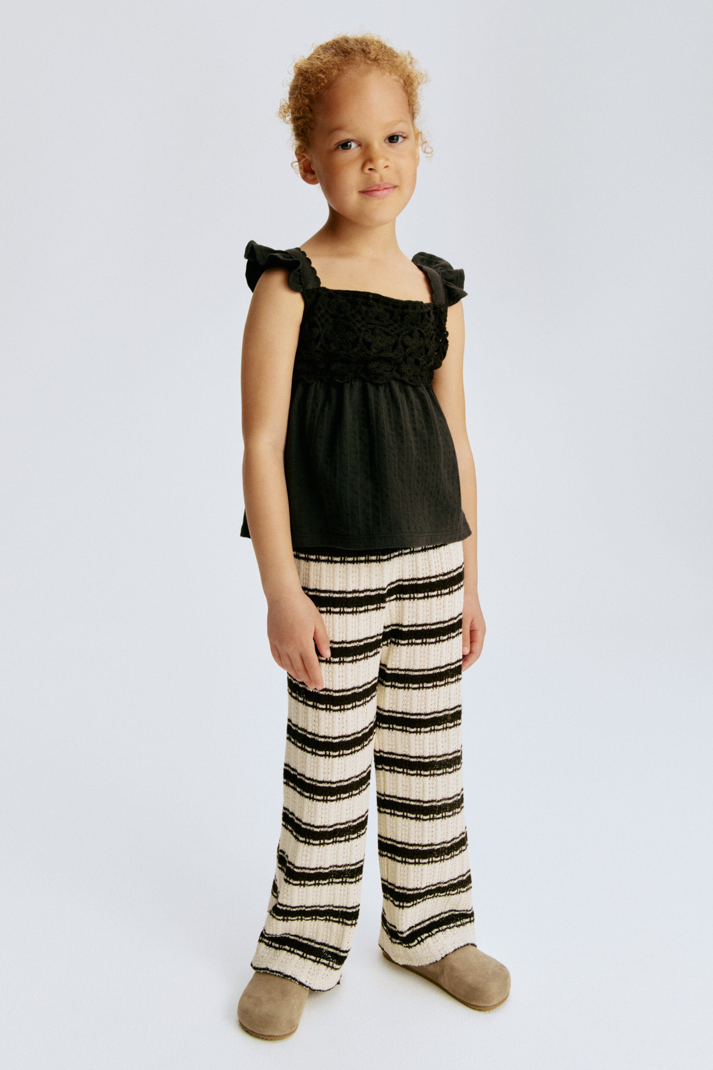 selected White/striped