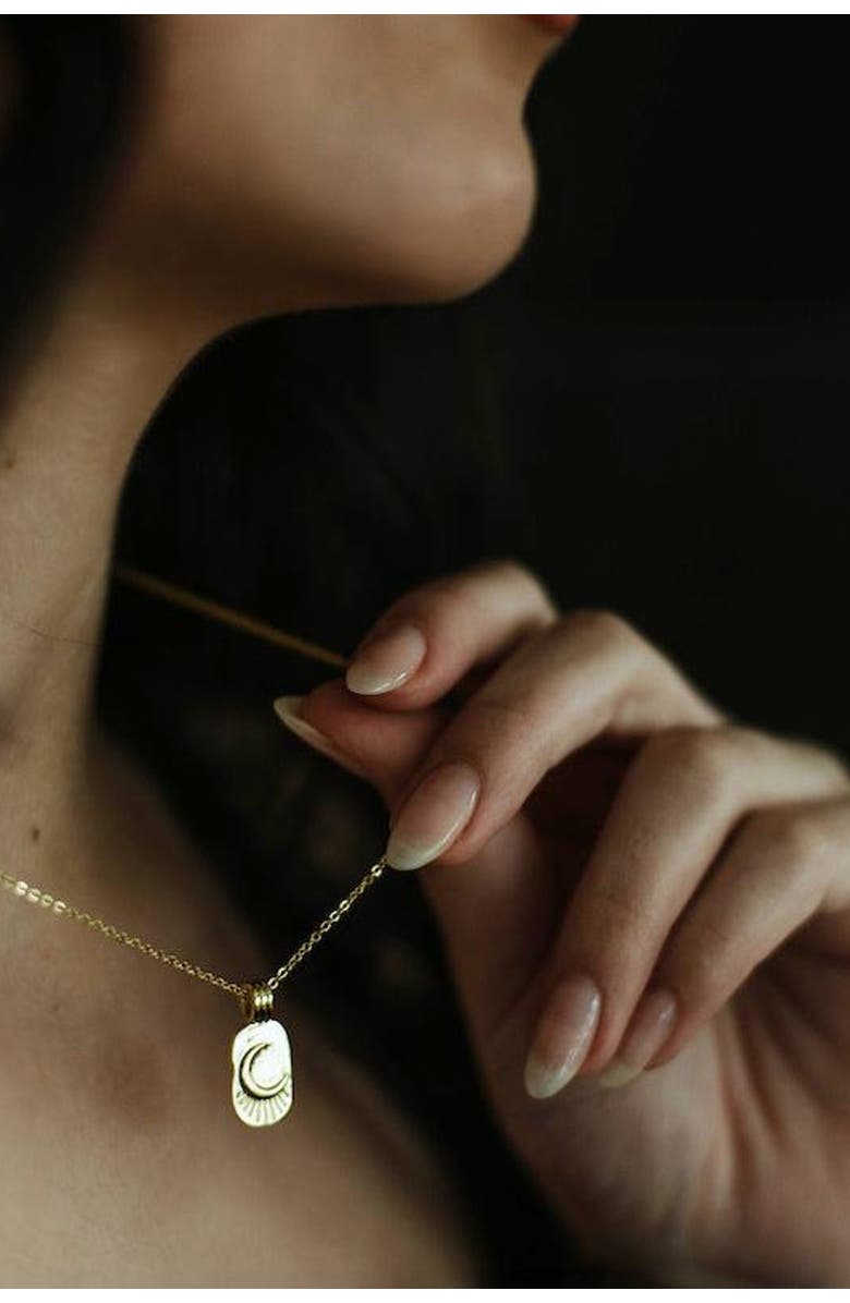 Ivy & Pearl Co. Moonlight Essence Necklace, Alternate, color, Gold