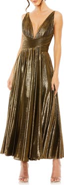 Mac Duggal Women's Women's Sleeveless Metallic V-Neck Gown