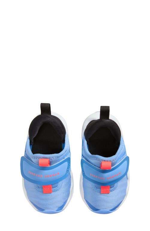 Nike 23/7.2 Easyon Sneaker In Multi