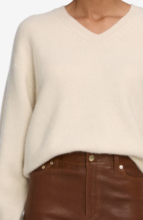 Frame The Brushed Cashmere Sweater In White