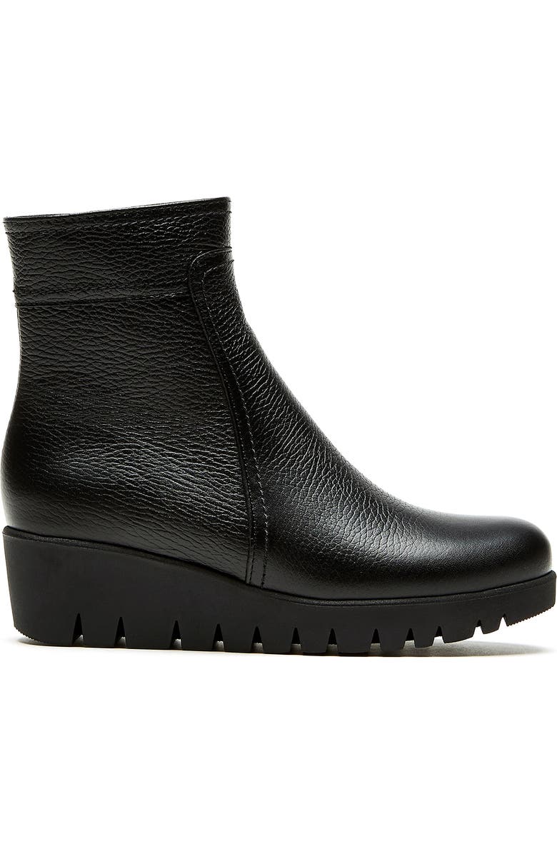La Canadienne Token Waterproof Wedge Bootie, Alternate, color, Black