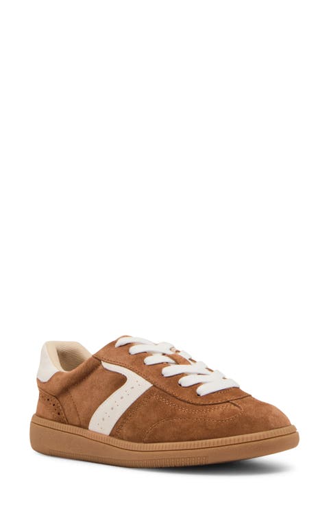 Remmie Sneaker (Women)