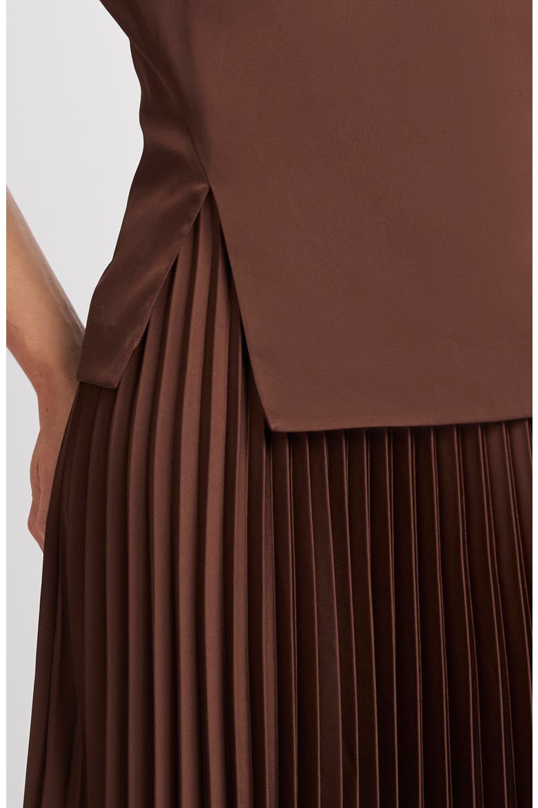Pleated Scoop Neck Midi Dress, Alternate, color, CHICORY COFFEE