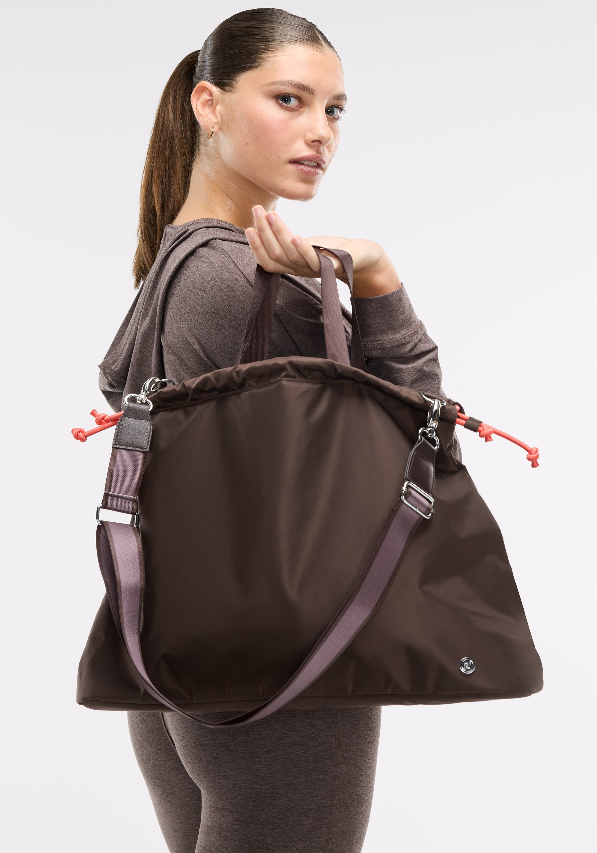 Peloton Cinch Sack Crossbody Bag, Alternate, color, Cocoa