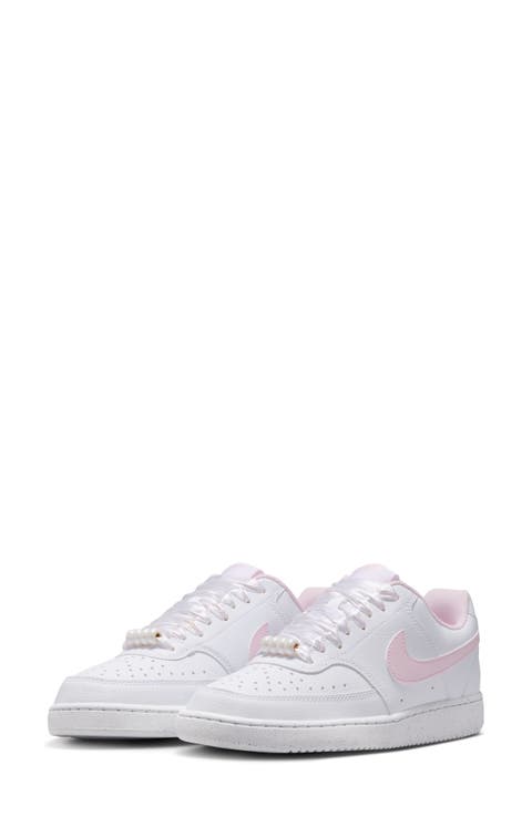 Court Vision Low Sneaker (Women)