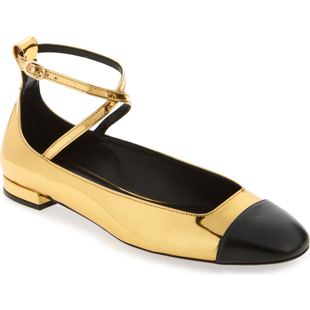Stuart Weitzman Eden Cross Strap Ballet Flat In Gold/black