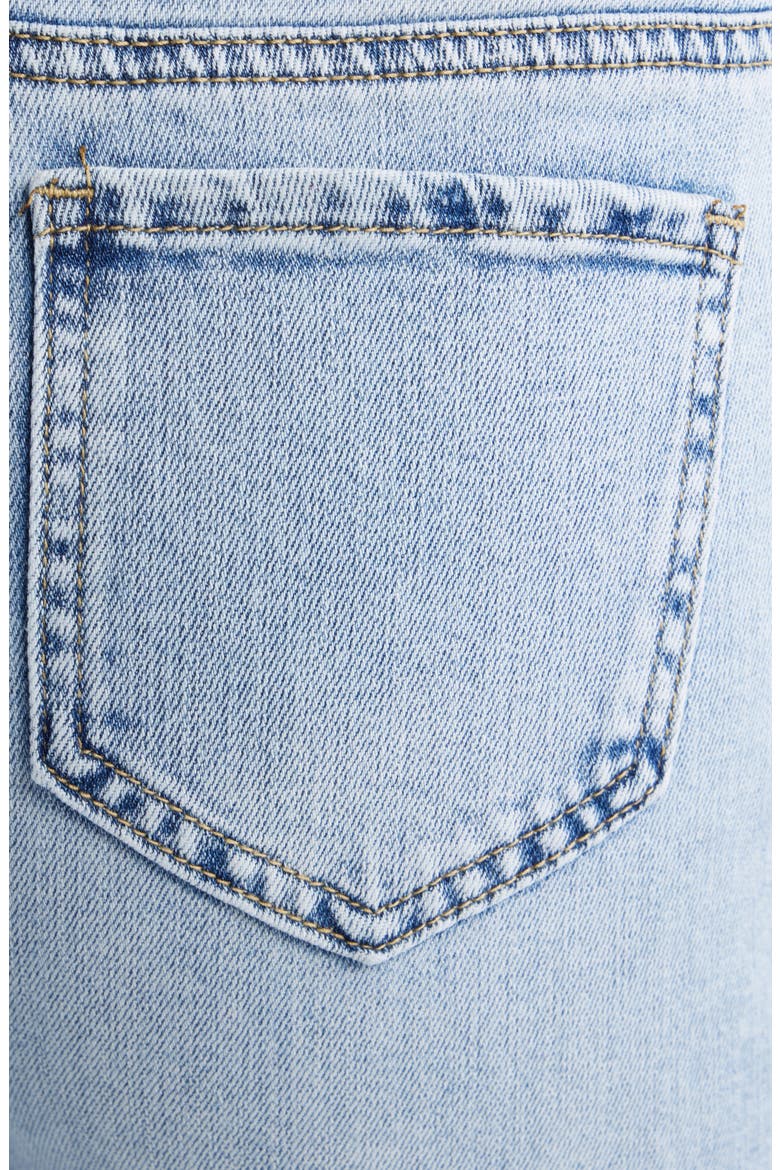 Button Detail Wide Leg Jeans, Alternate, color, LIGHT INDIGO