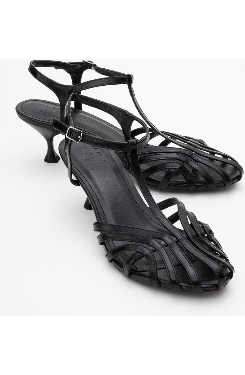 Prologue Shoes Felip Strappy Sandal, Alternate, color, Black