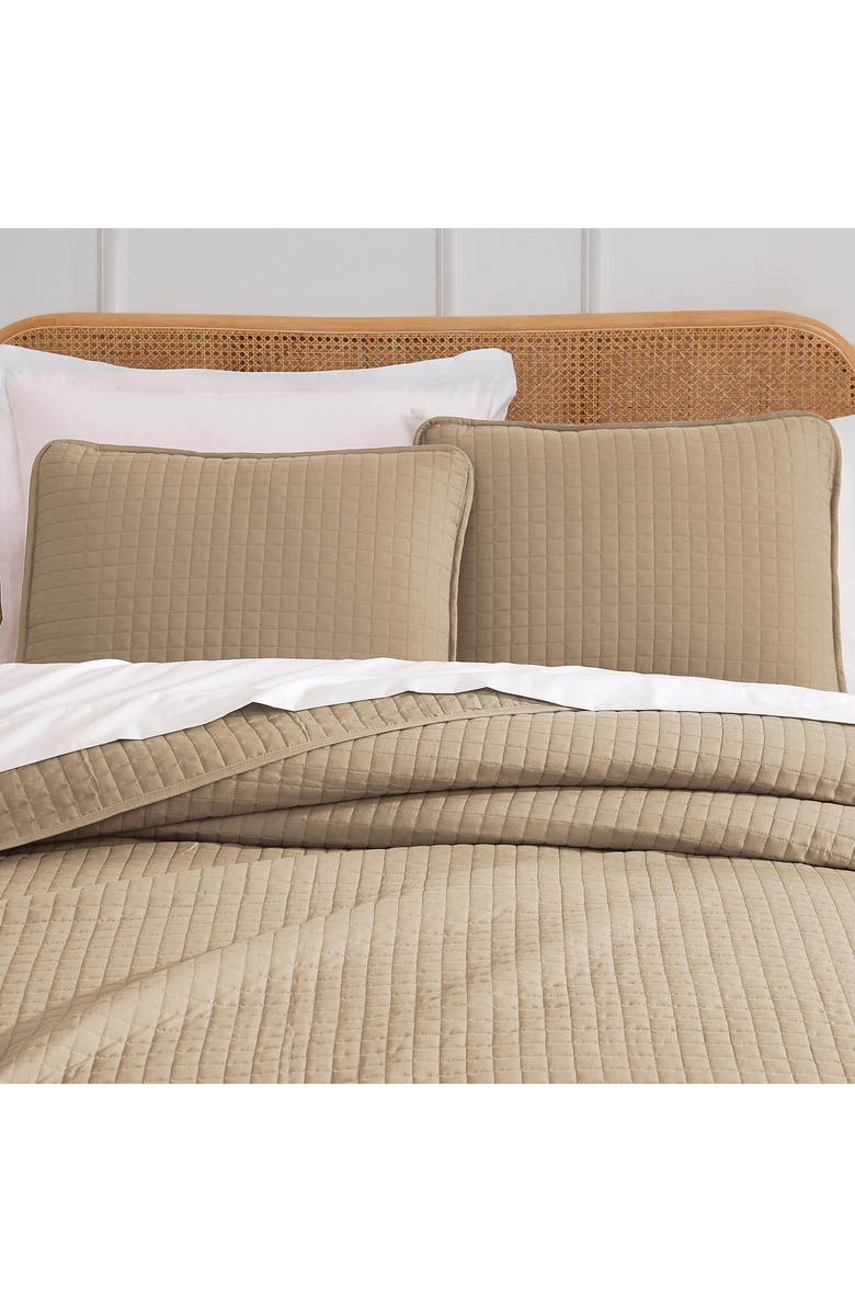 SOUTHSHORE FINE LINENS Vilano Oversize California King Quilt Set, Alternate, color, Taupe