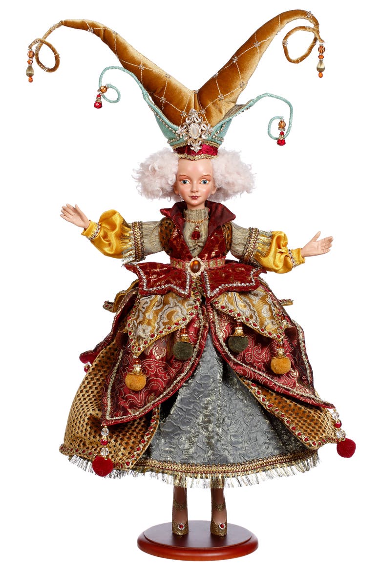 Mary Queen of Hats, Main, color, Red