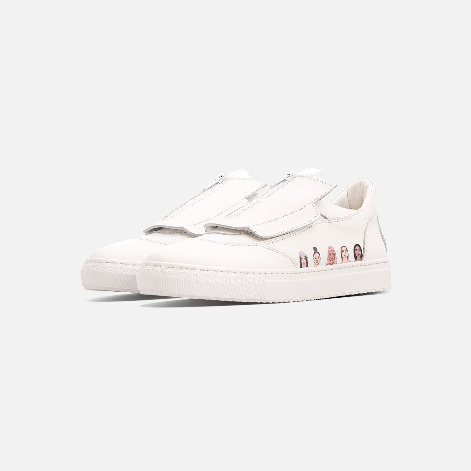 Fini Bold "TyFini V2" Sneaker  - Unisex, Alternate, color, White