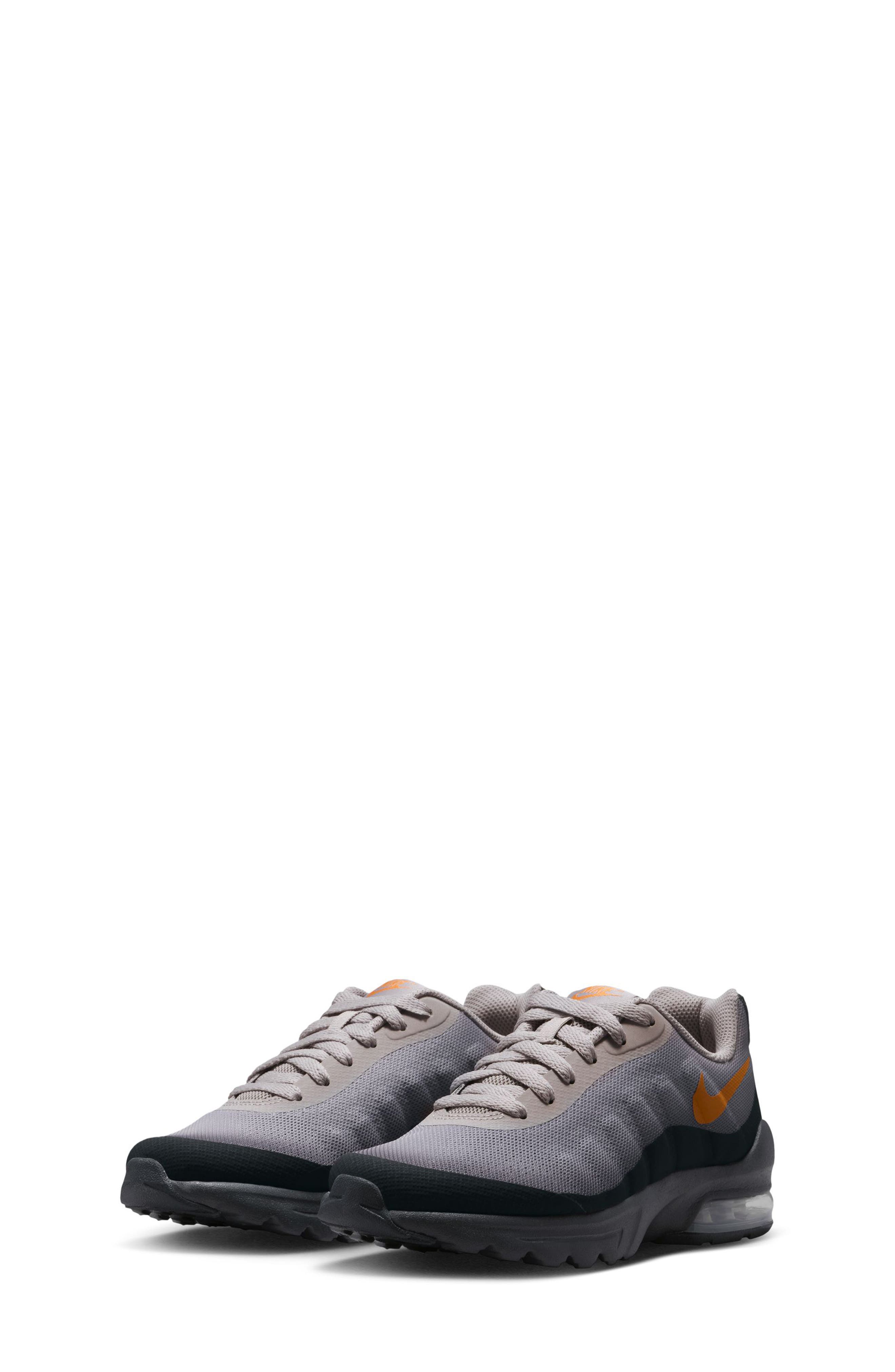 Nike Kids' Air Max Invigor Sneaker
