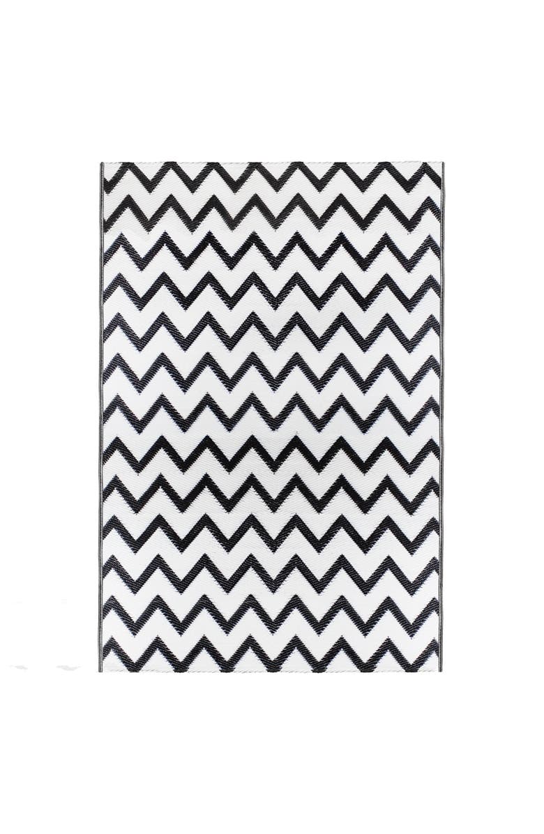 Northlight 4' x 6' Black and White Chevron Rectangular Outdoor Area Rug, Main, color, Black