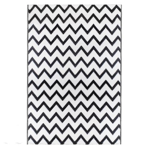 Northlight 4' X 6' Black And White Chevron Rectangular Outdoor Area Rug In Black
