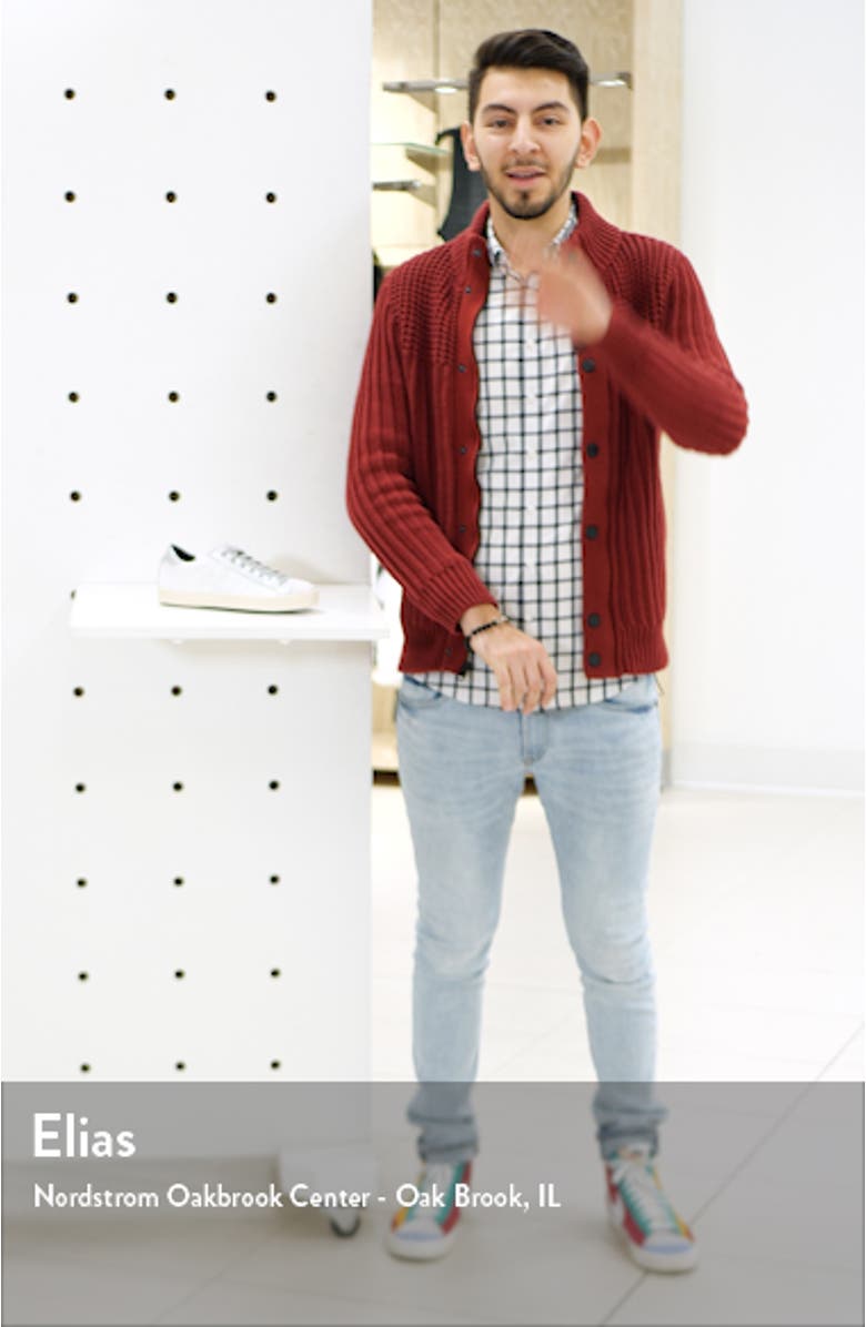 P488 John Low Top Sneaker, sales video thumbnail