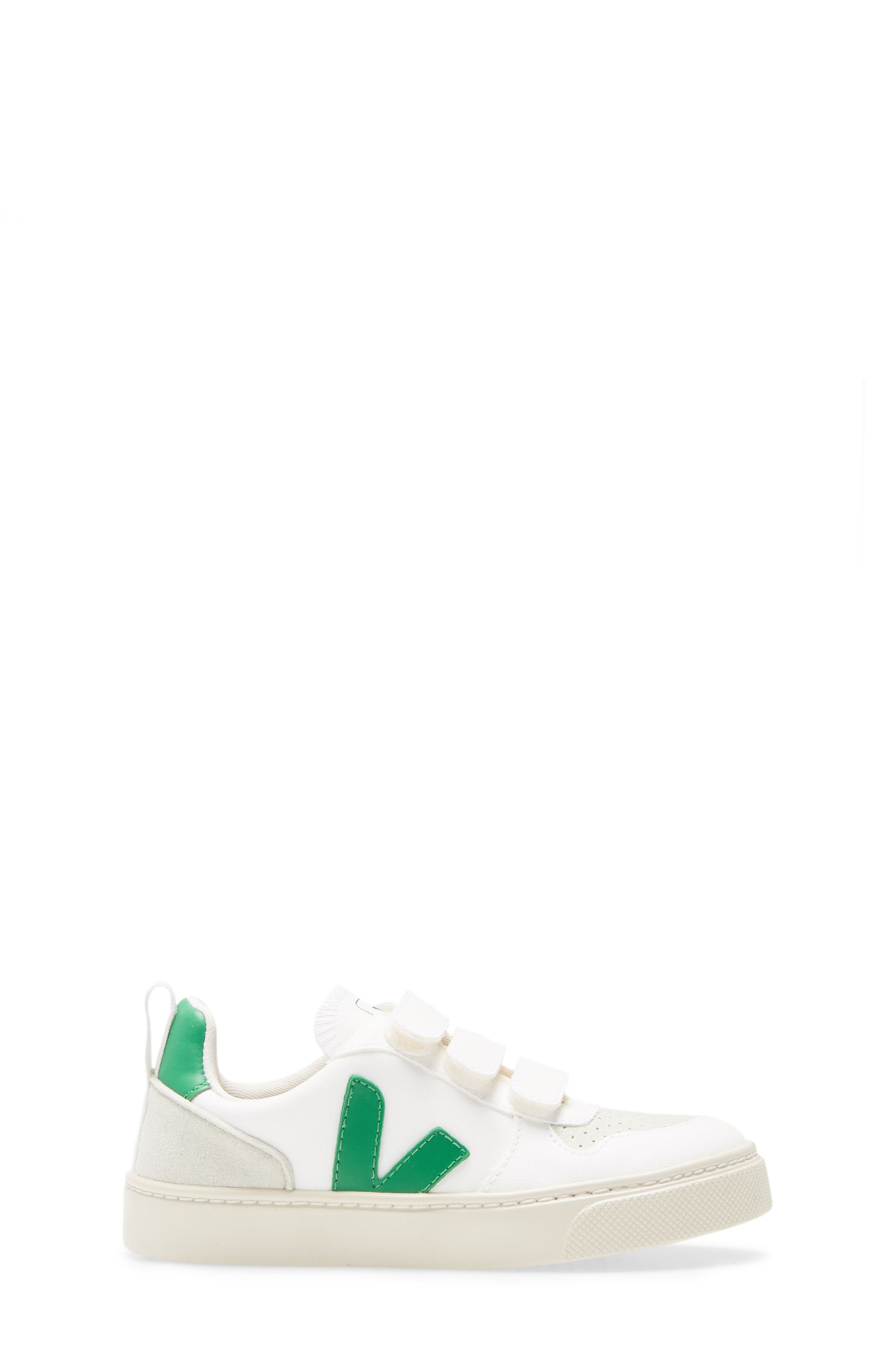 Veja V-10 Sneaker, Alternate, color, 