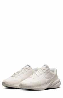 Uplift SC Sneaker