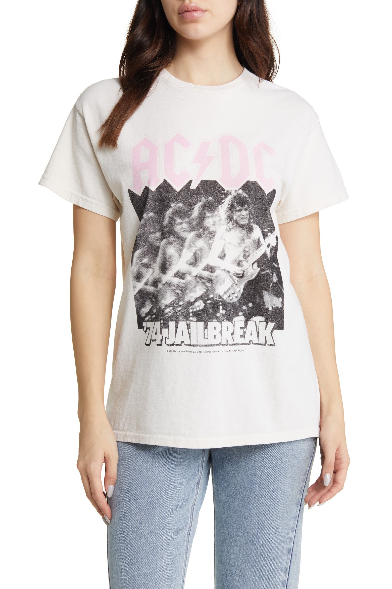Dc's Rack Icon Vinyl Icons AC/DC Graphic T-Shirt (Women) | Nordstromrack