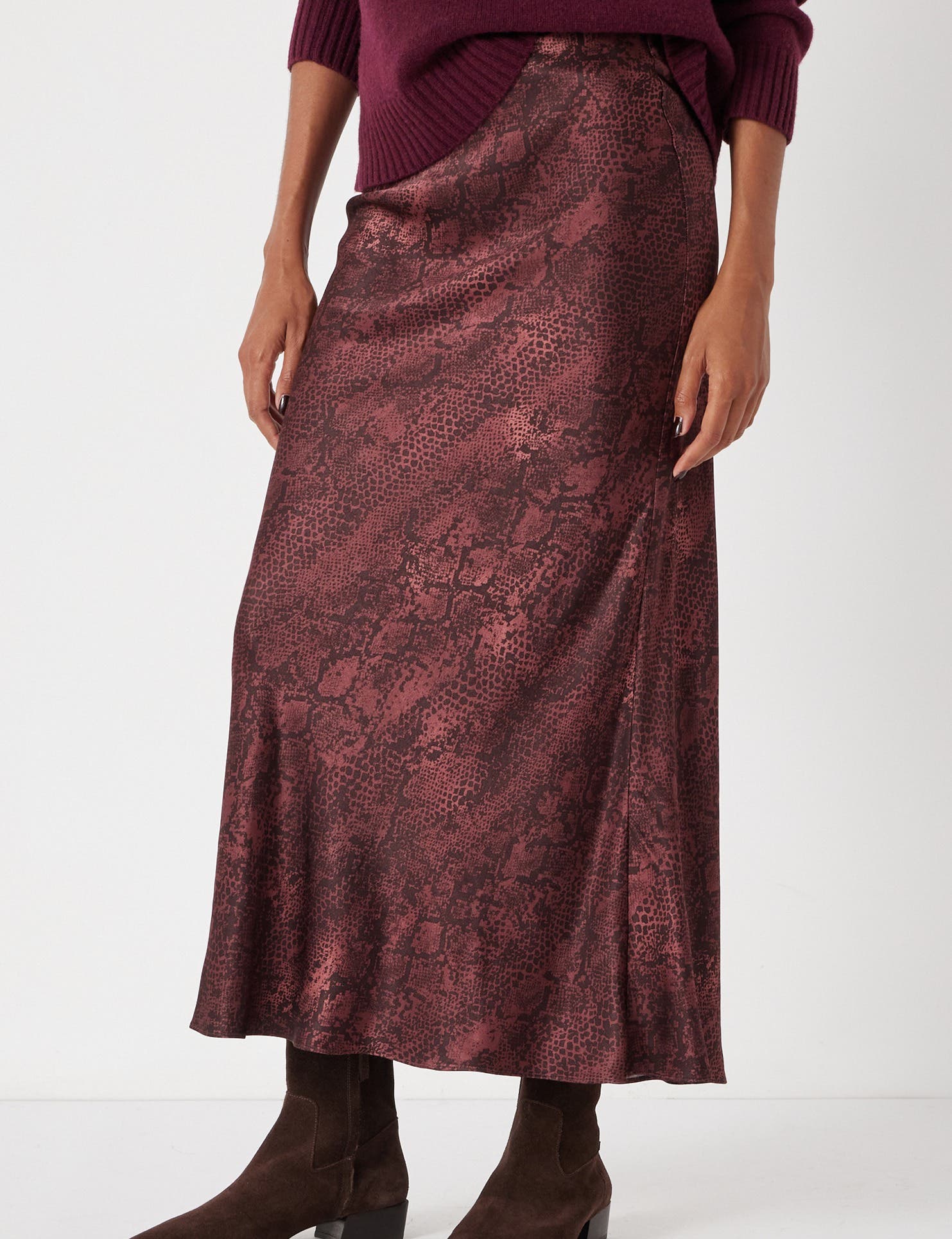 Simone Slinky Skirt - image 3