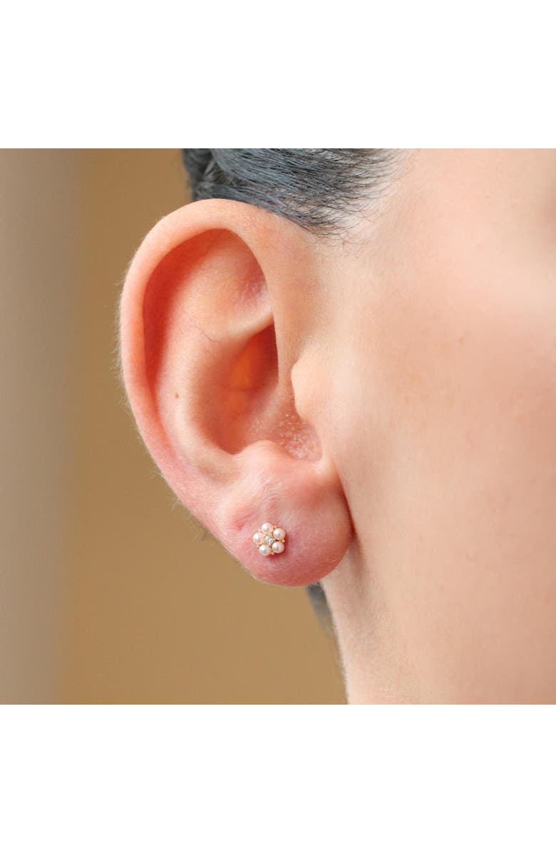 The Lovery Fine Jewelry Pearl Flower Stud Earrings, Alternate, color, Gold