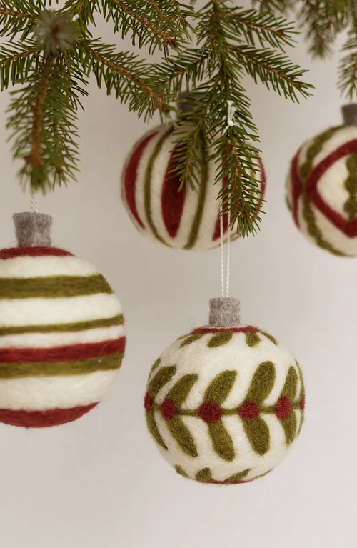Uncommon Goods Festive Ornaments Beginner Needle Felting Kit