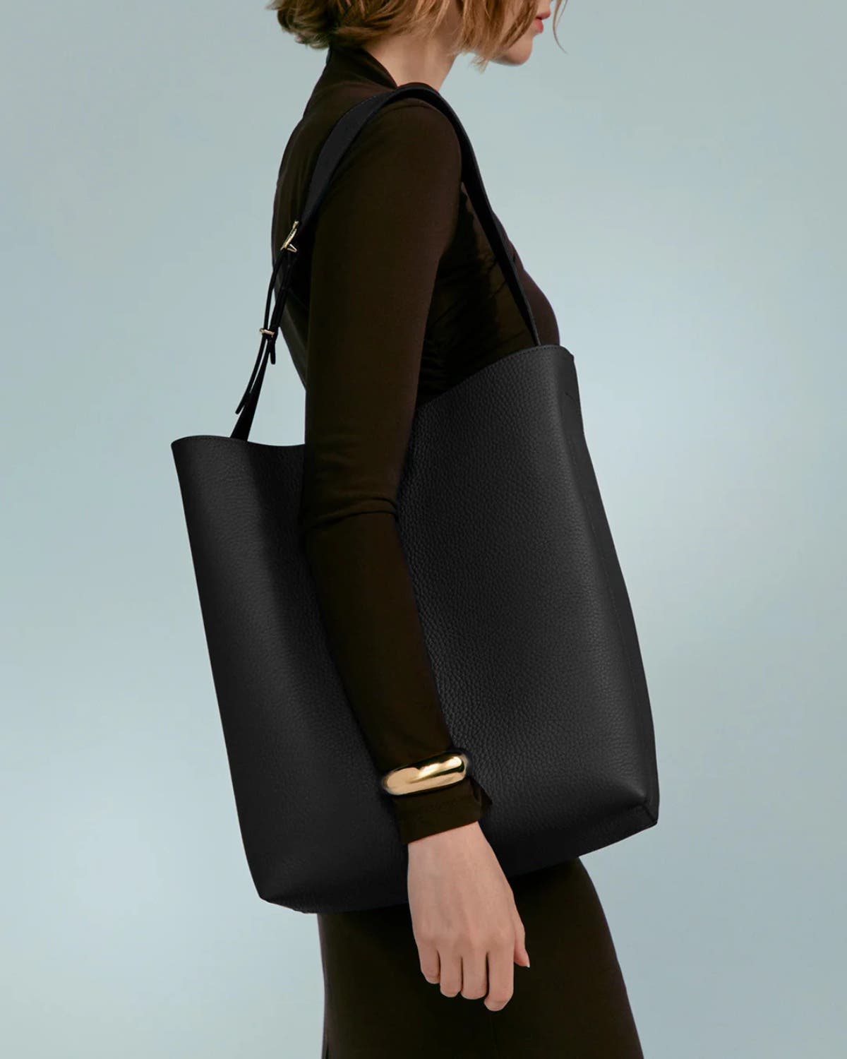 Cuyana Oversized Linea Bag, Alternate, color, Black