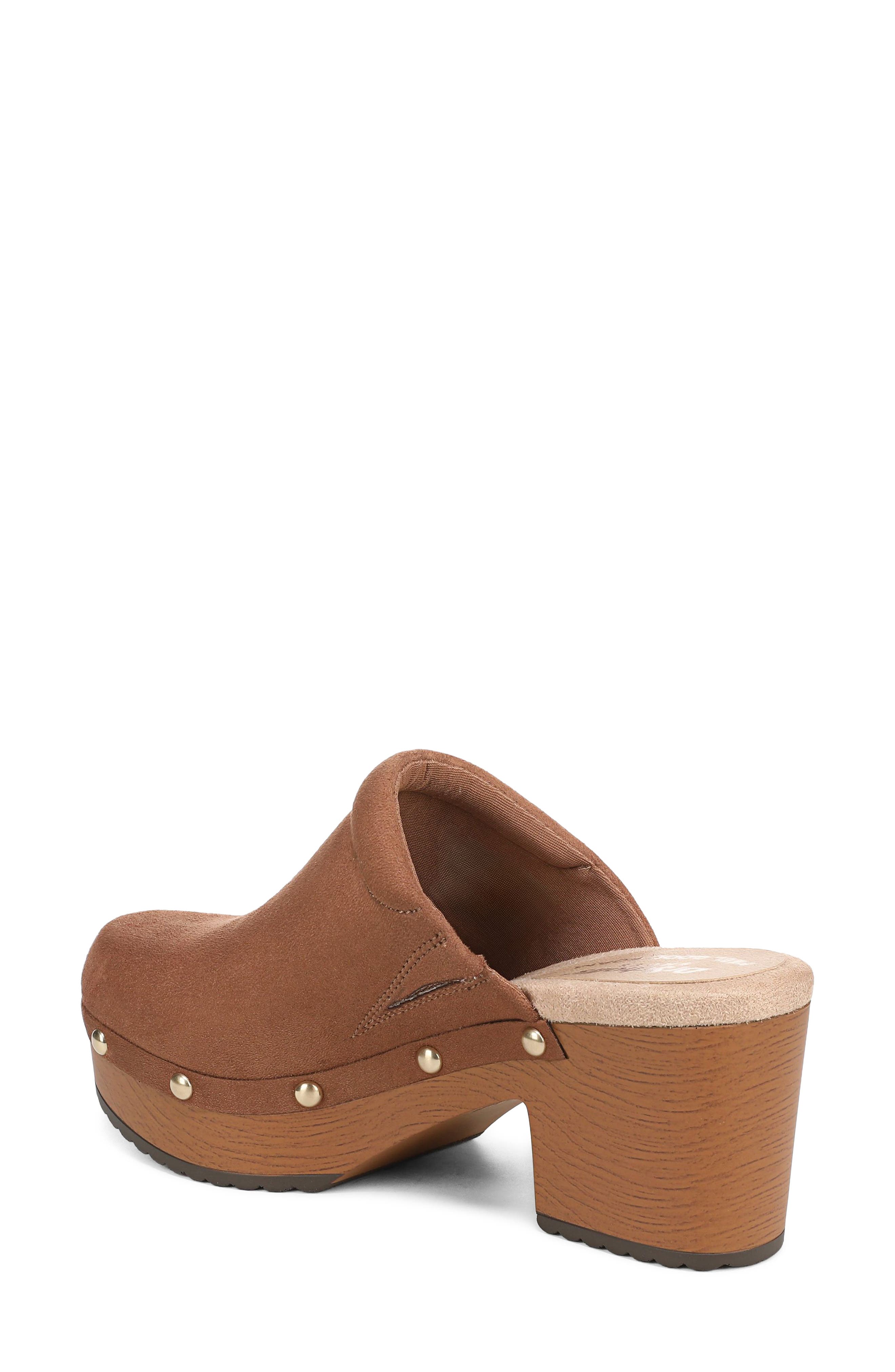 Classic Joy Clog, Alternate, color, HONEY BROWN MICROSUEDE