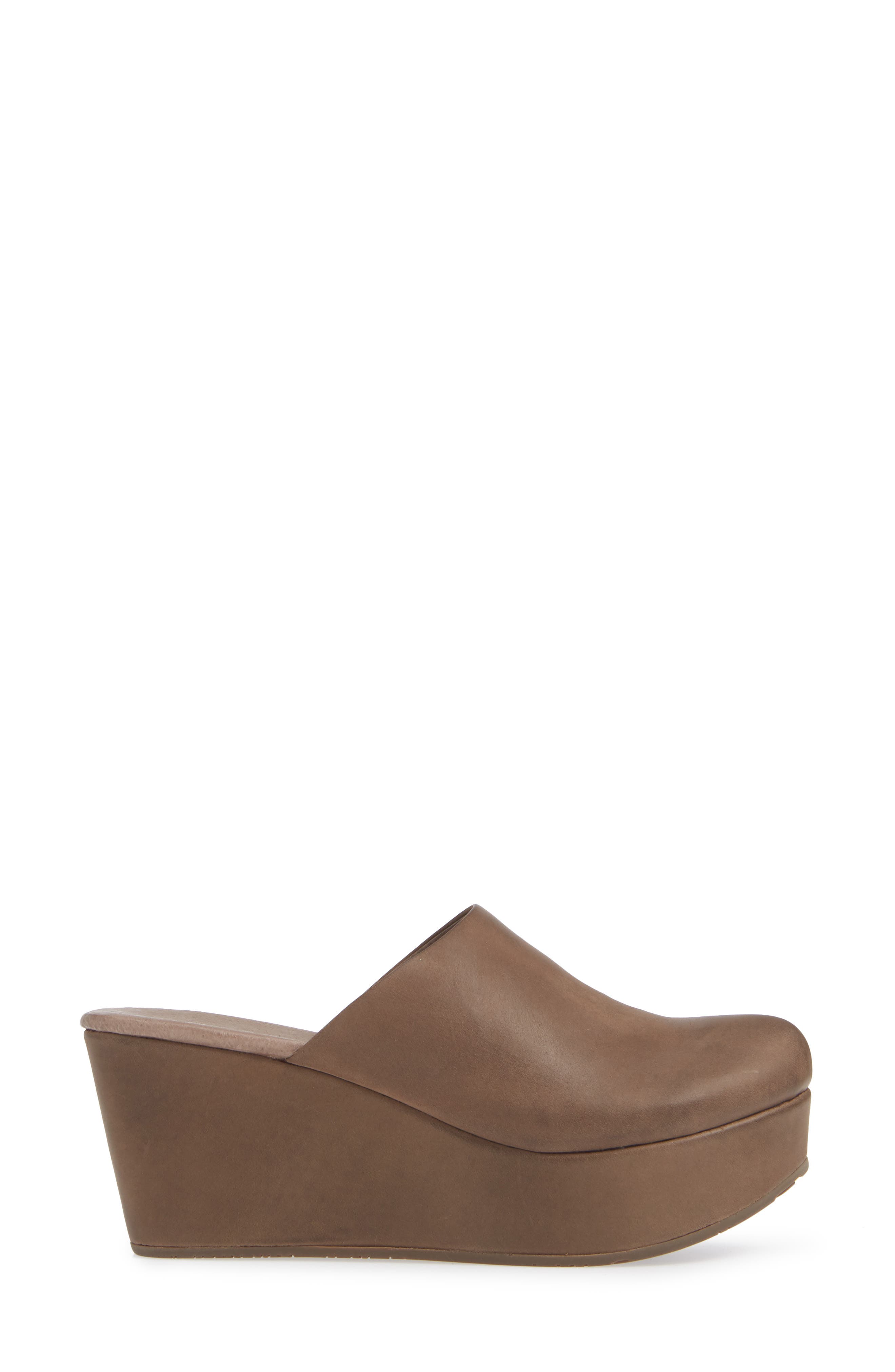 Chocolat Blu Wylie Wedge Mule, Alternate, color, 