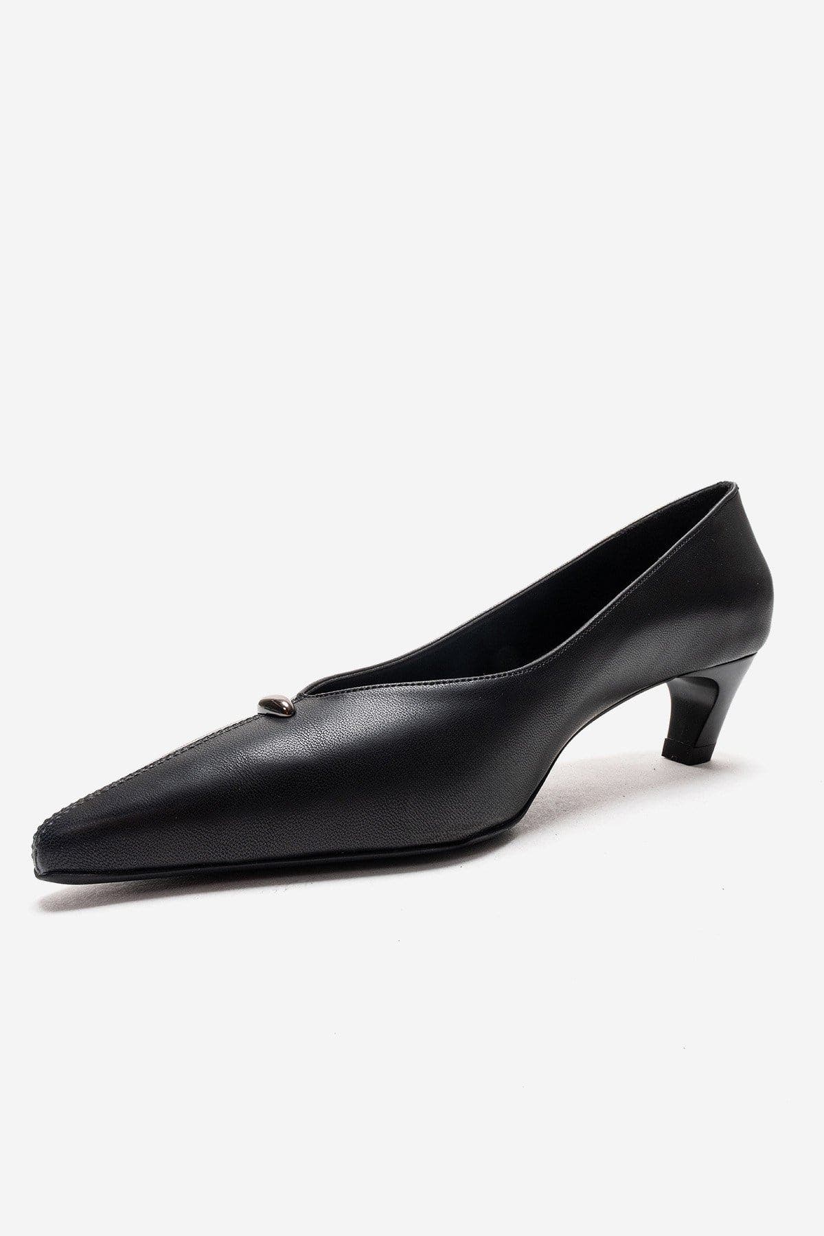 Prologue Shoes Versay Pointed Toe Kitten Heel Pump, Alternate, color, Black