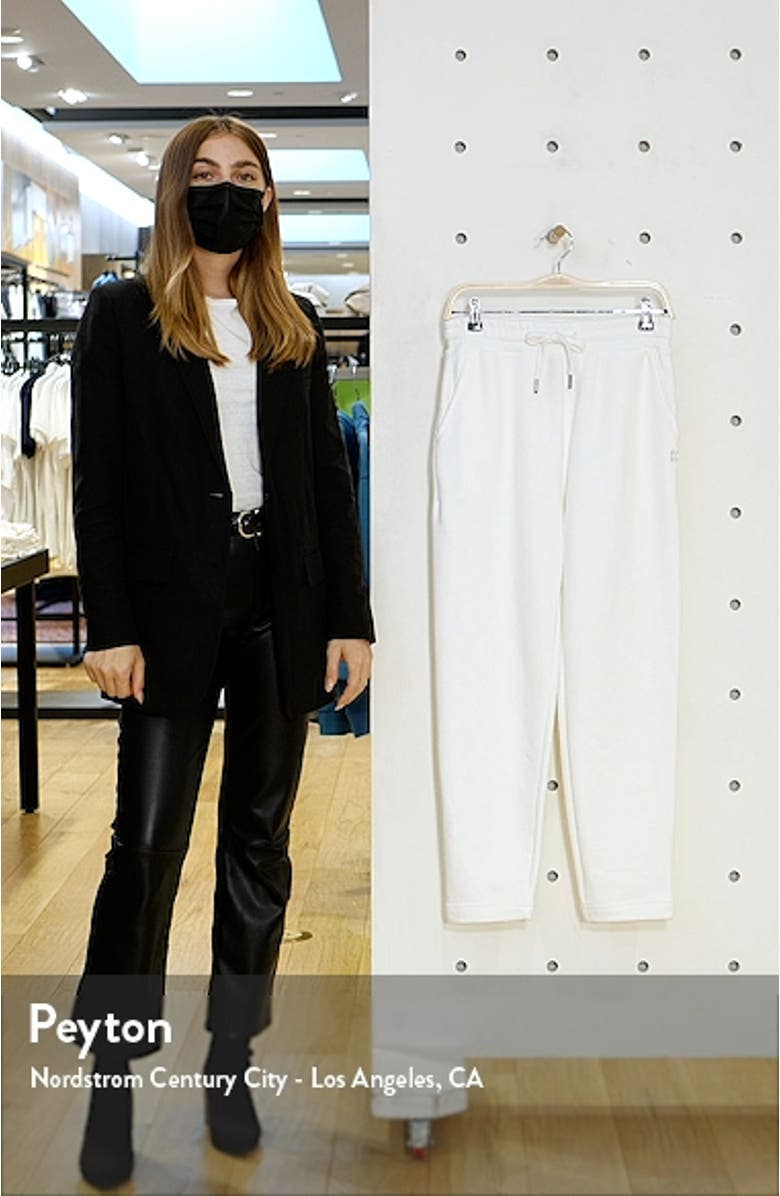 Essential Pocket Joggers, sales video thumbnail