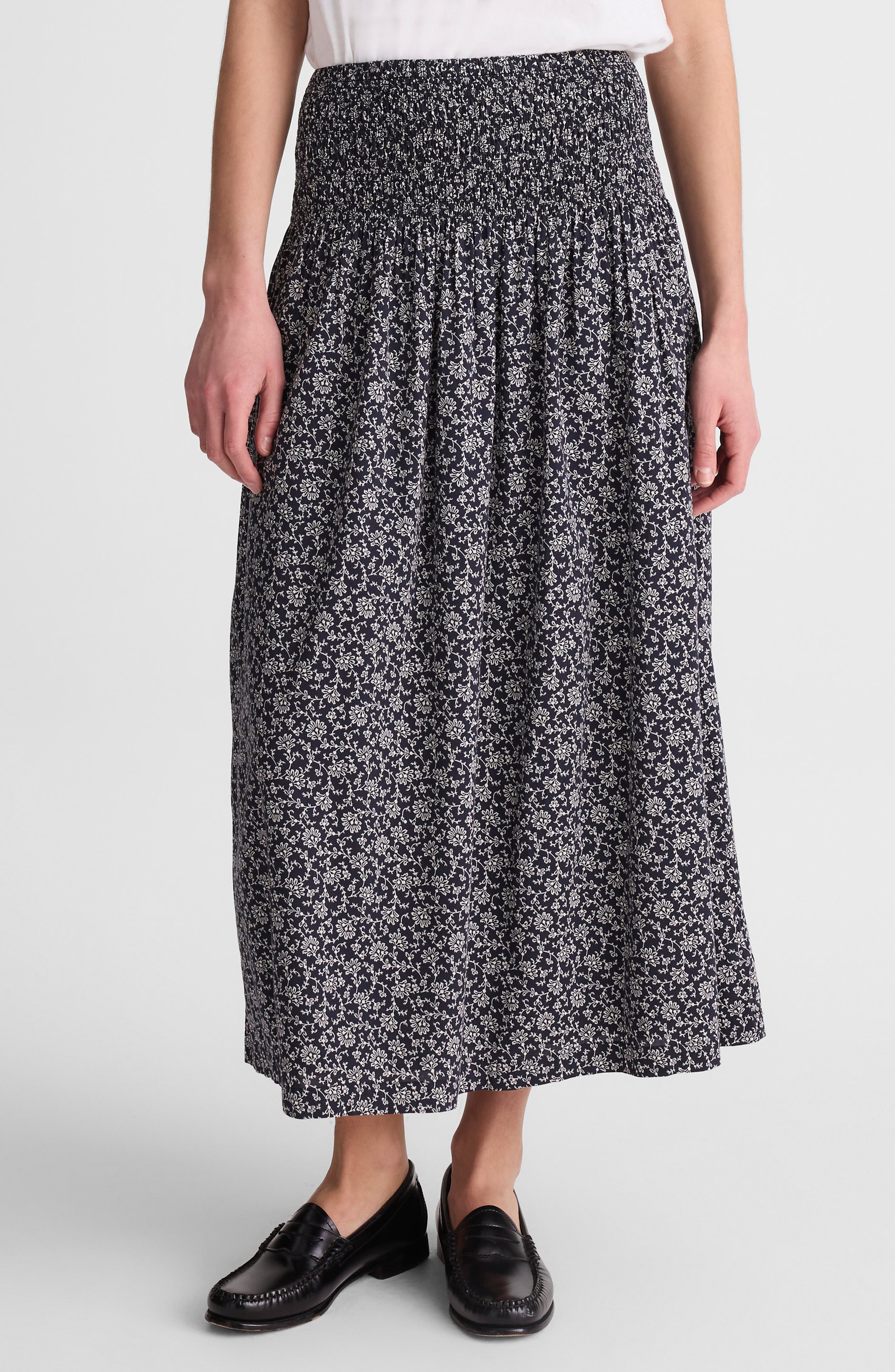 selected CLASSIC NAVY