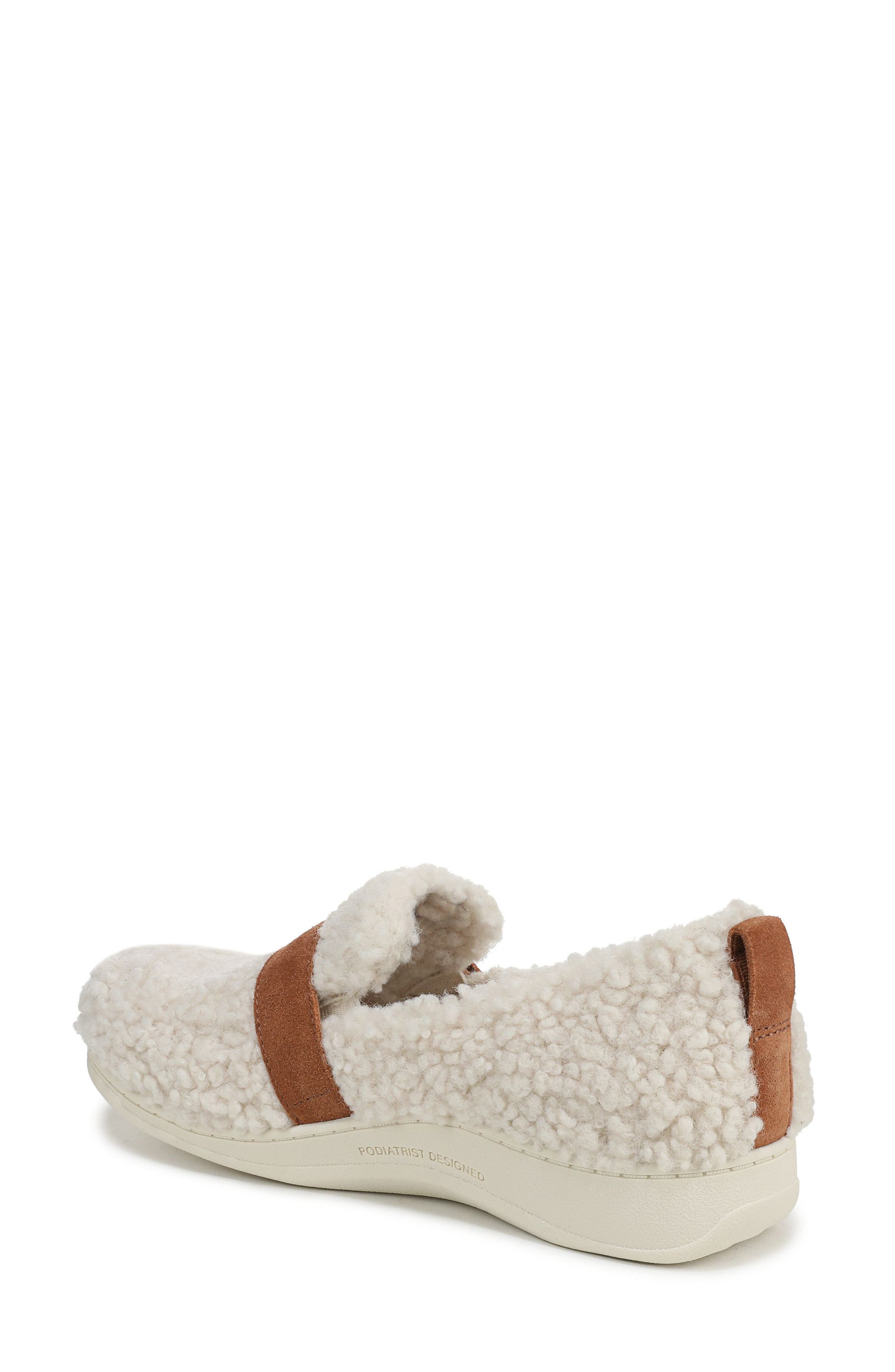 Vionic Imogen Faux Shearling Clog, Alternate, color, Cream