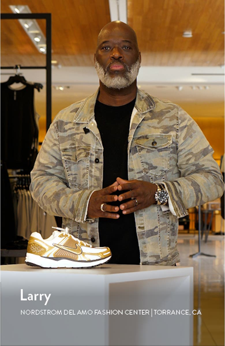 Zoom Vomero 5 Sneaker, sales video thumbnail