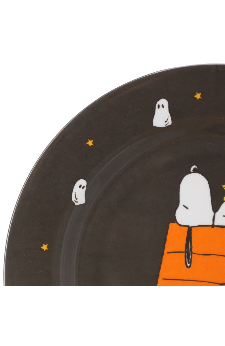 Gibson Snoopy Pumpkin 12 Piece Melamine 10.5 Inch Dinner Plate Set, Alternate, color, Black