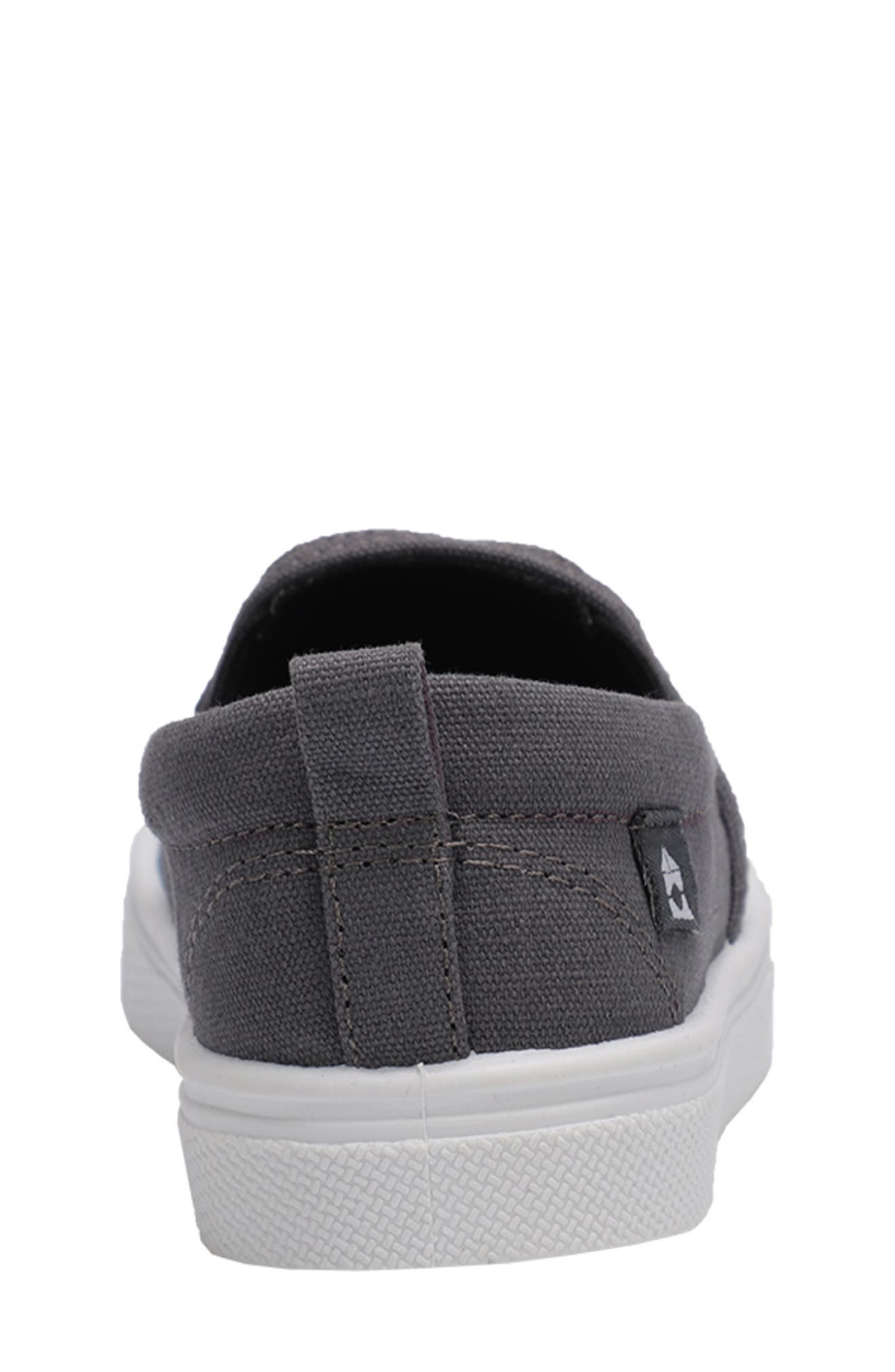 OOMPHIES Kids' Rascal Slip-On Sneaker, Alternate, color, 