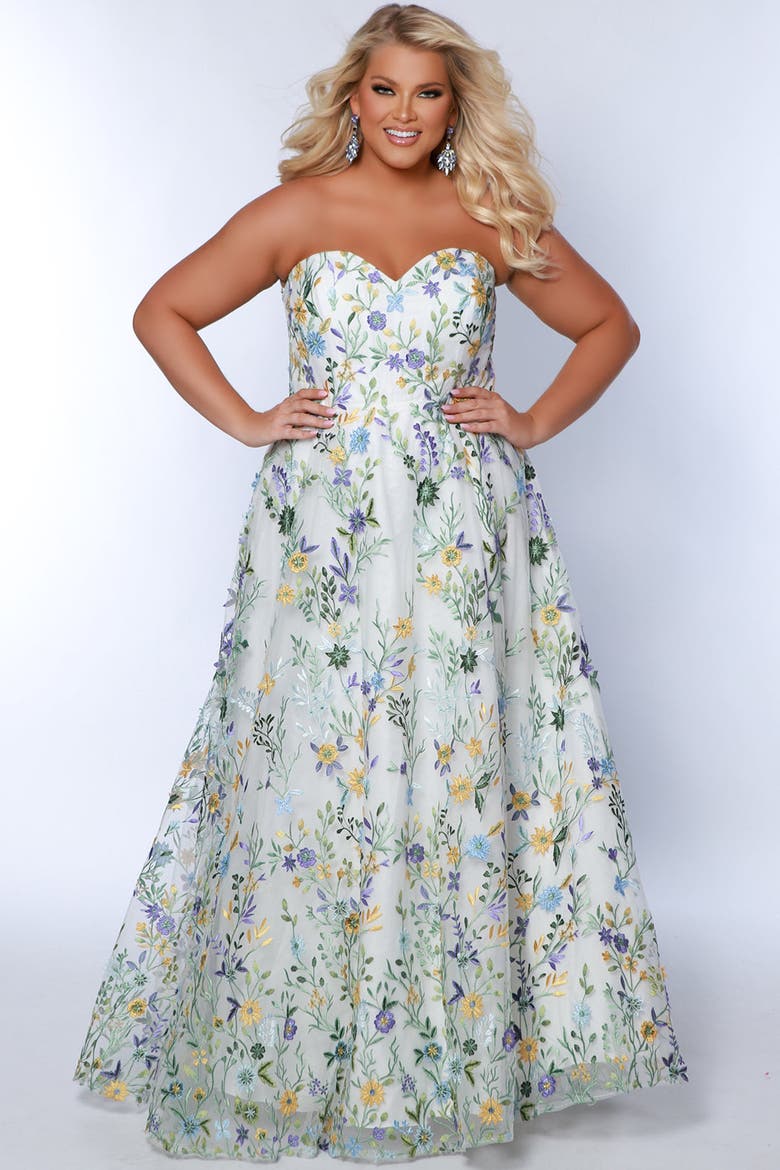 Floral Sweetheart Neckline Plus Size A-Line Gown, Alternate, color, Ivory Floral