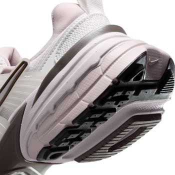V2K Run Sneaker