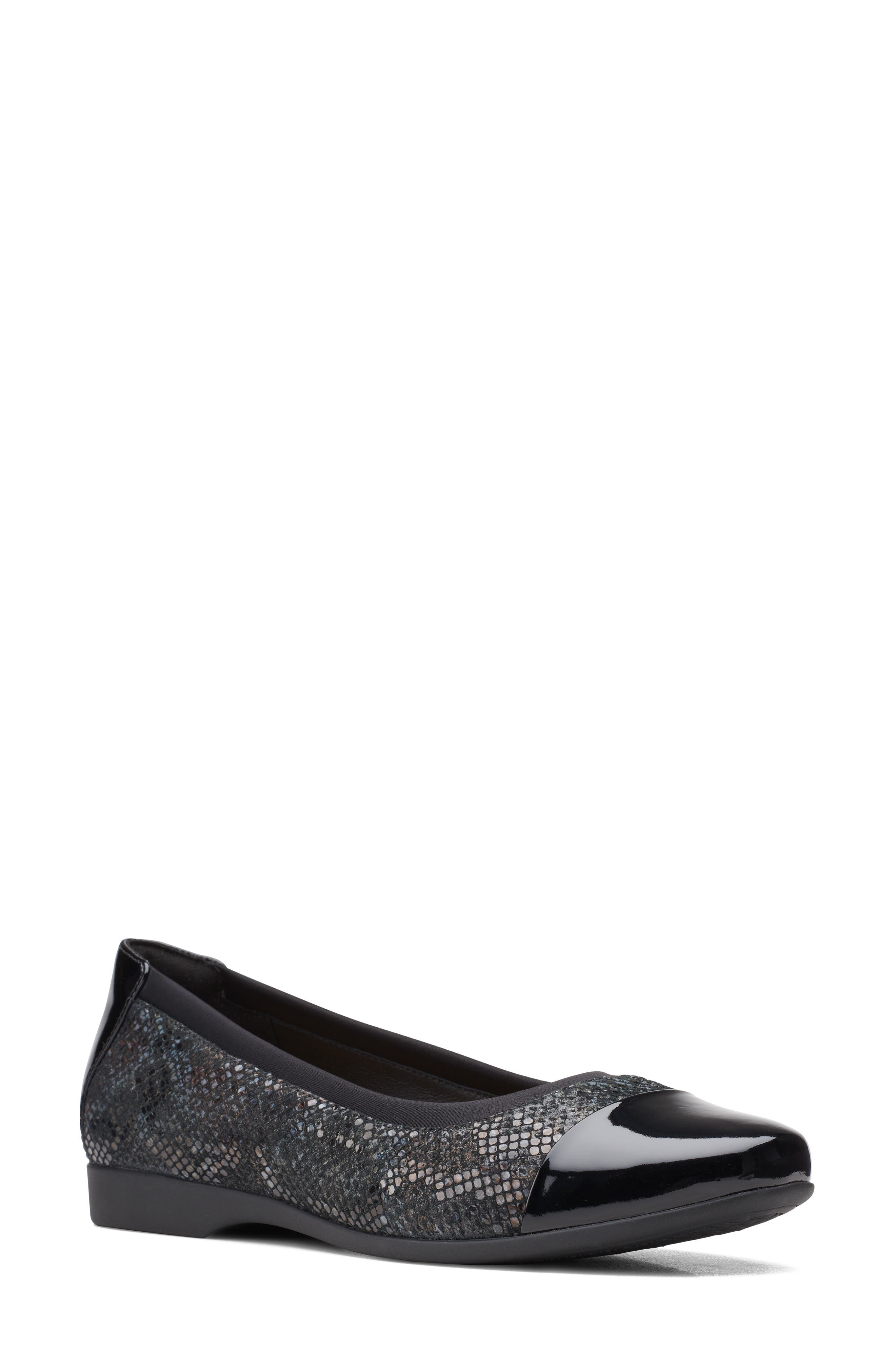 Clarks<sup>®</sup> Un Darcey Cap Toe Flat, Main, color, 