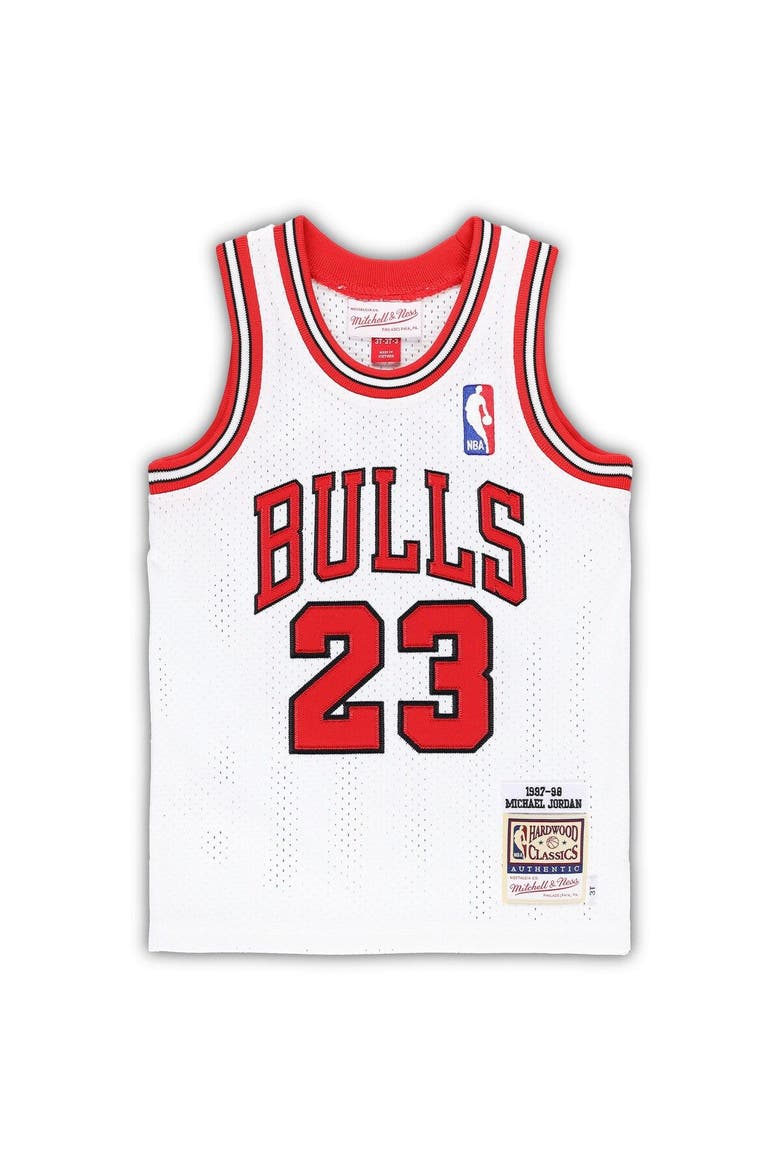 Toddler Mitchell & Ness Michael Jordan White Chicago Bulls 1997/98 Hardwood Classics Authentic Jersey, Alternate, color, White