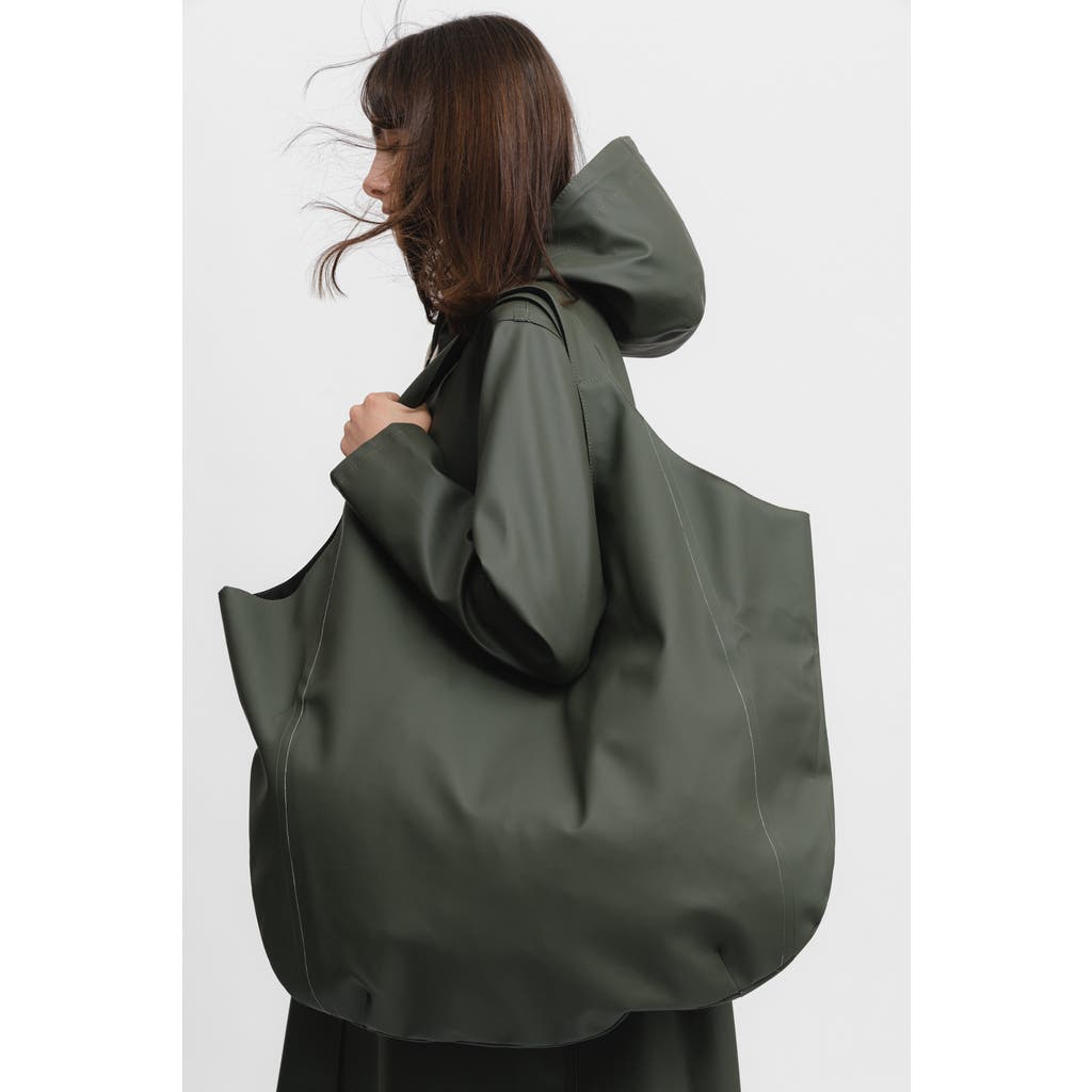Stutterheim Svea Shoulder Bag In Green