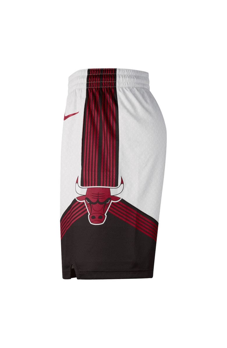 Nike Men's Nike White Chicago Bulls 2022/23 City Edition Swingman Shorts, Alternate, color,