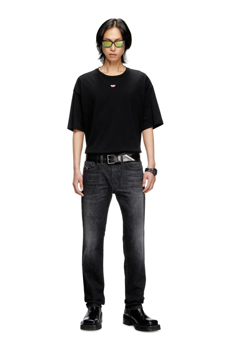 DIESEL<sup>®</sup> 2023 D-Finitive Tapered Leg Jeans, Alternate, color, Black/ Denim